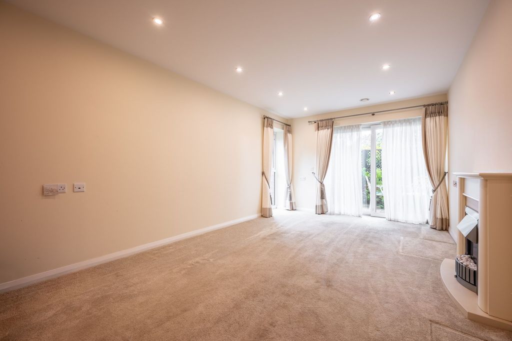 Property photo 2 of 16