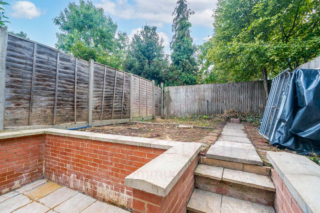 Property photo 3 of 10 Dsc00116-Edit