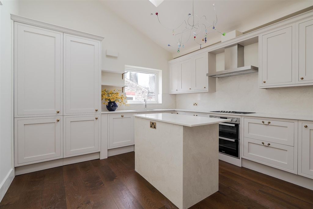 Property photo 3 of 14 1.Jpg