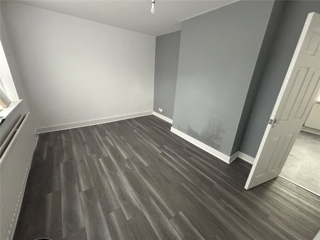 Property photo 3 of 13 Picture No. 06