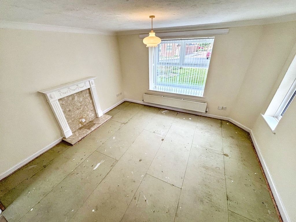 Property photo 3 of 16