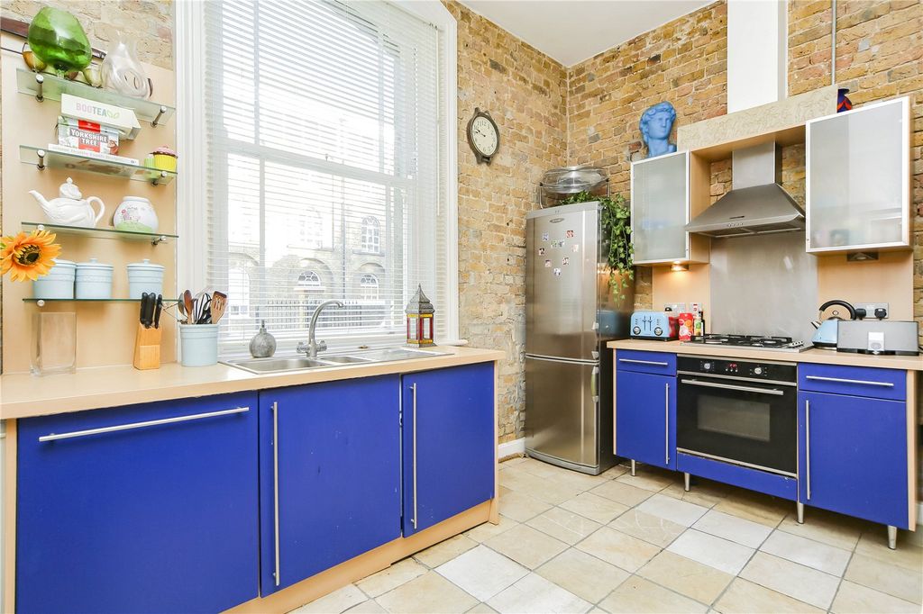 Property photo 3 of 6 Picture No. 04