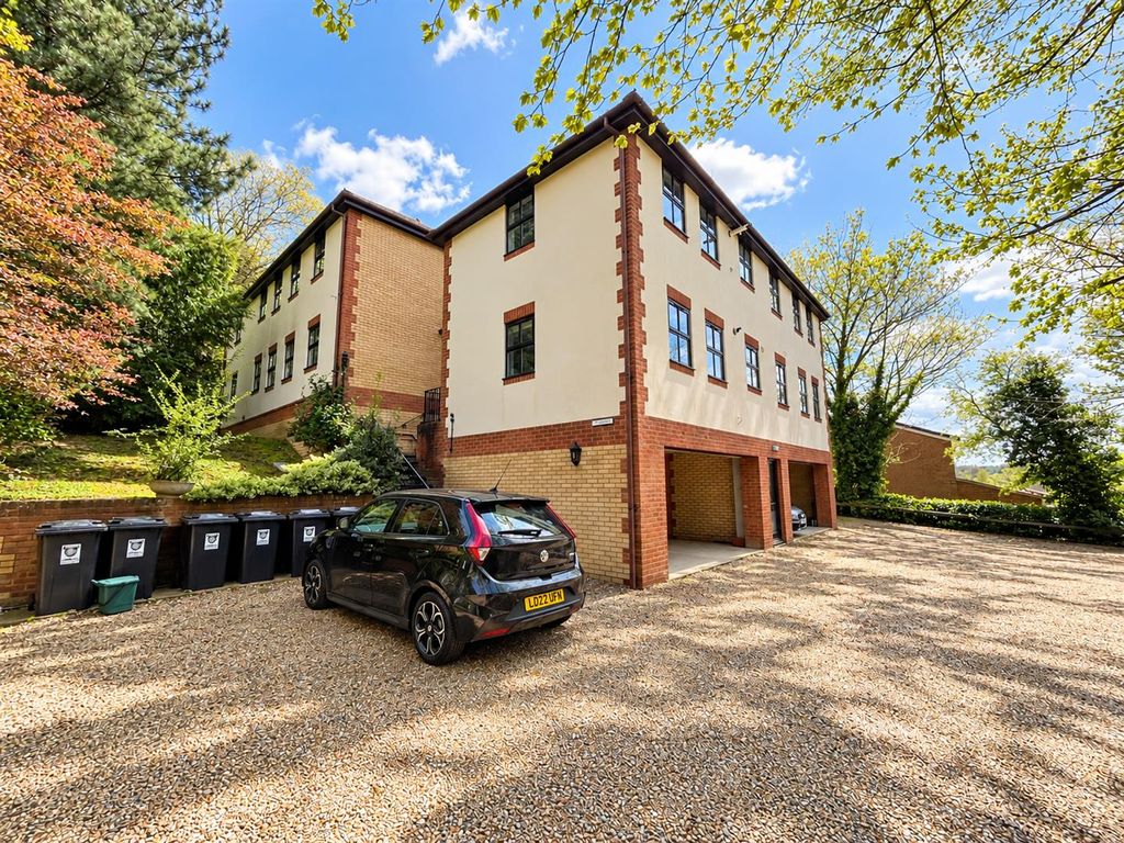 Property photo 1 of 9 Aa4c2c9c-3F13-4c55-B33d-54549B161Dbe.Png