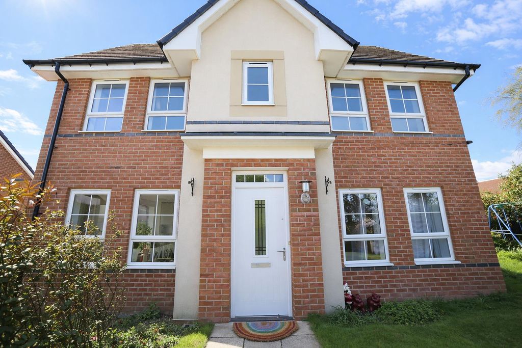 Property photo 1 of 21