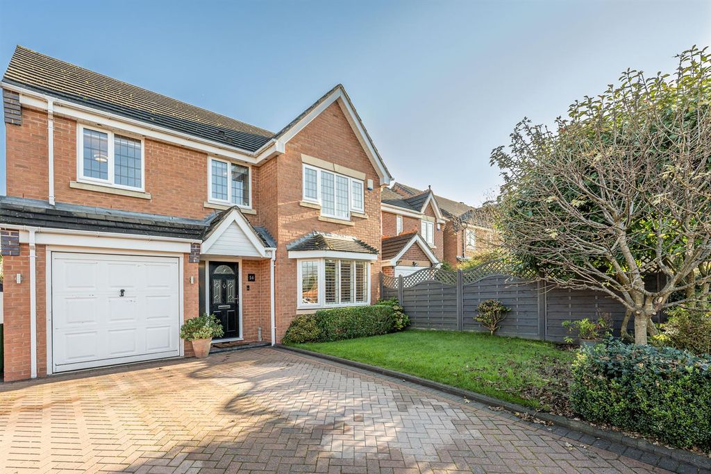 Property photo 1 of 28