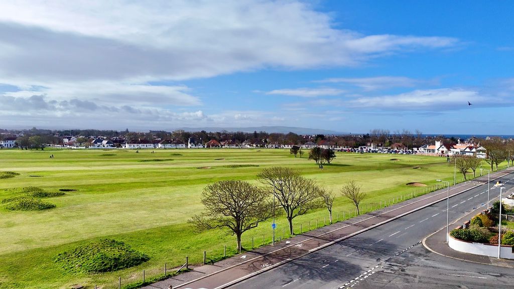 Property photo 3 of 20 Photo 19