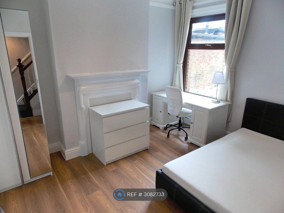 Property photo 3 of 21
