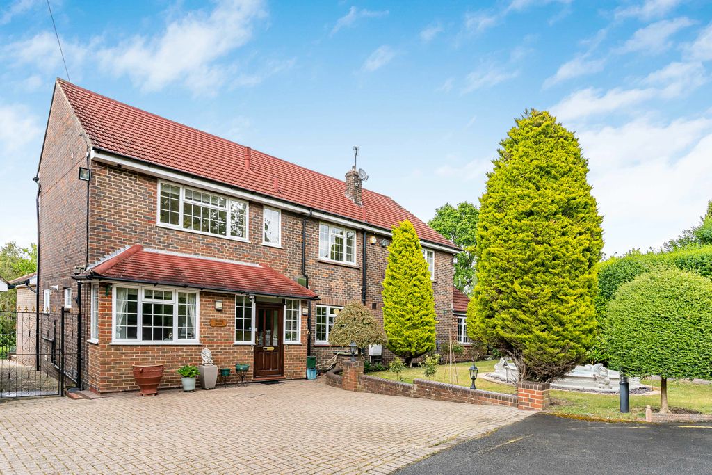 Property photo 1 of 34 18_81875