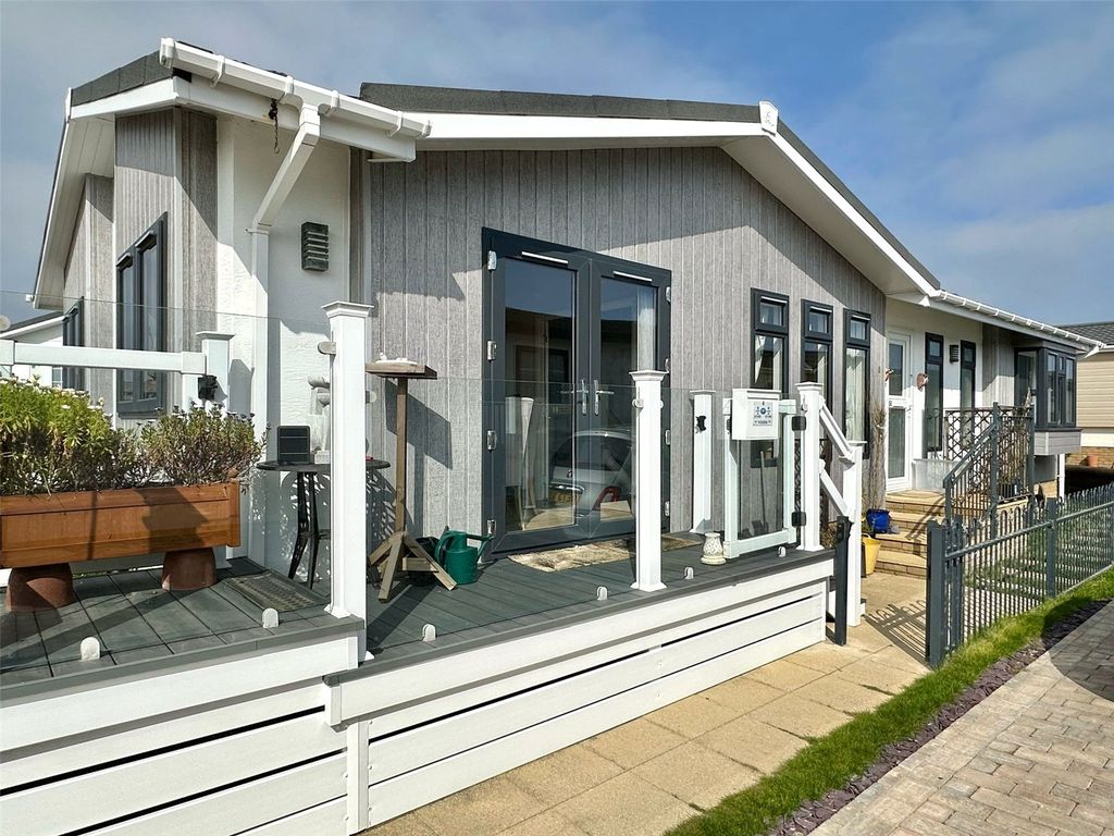 Property photo 3 of 18 Picture No. 07