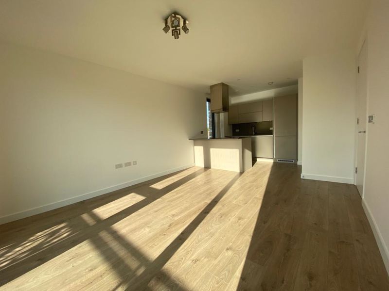 Property photo 3 of 6 Photo 8