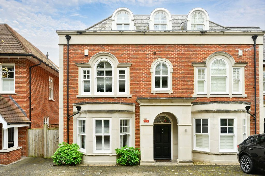 Property photo 1 of 17 Main Aspect