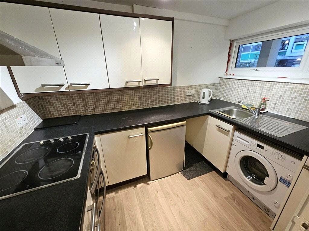 Property photo 3 of 5 Picture No. 04