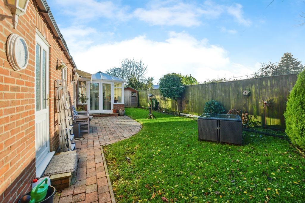Property photo 2 of 17