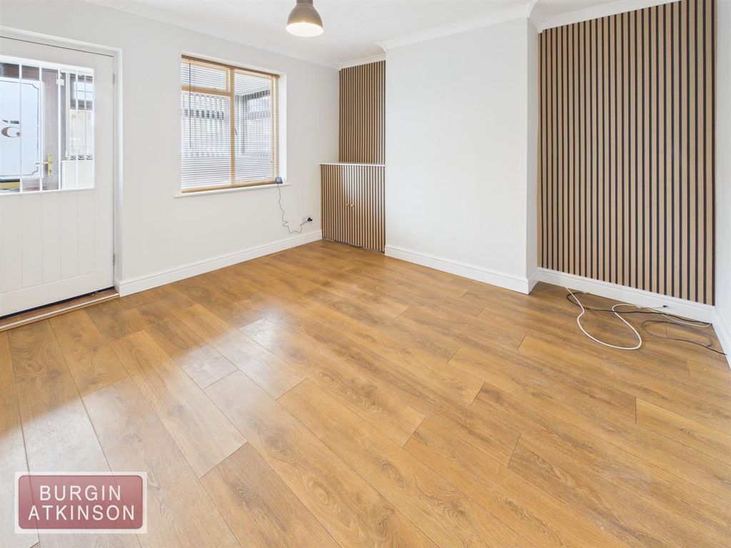 Property photo 2 of 20 Cam01619G0-Pr0202-Still006.Jpg