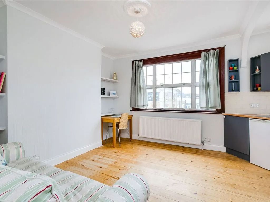 Property photo 2 of 7