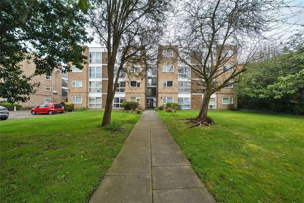 Property photo 2 of 17 Picture No. 04