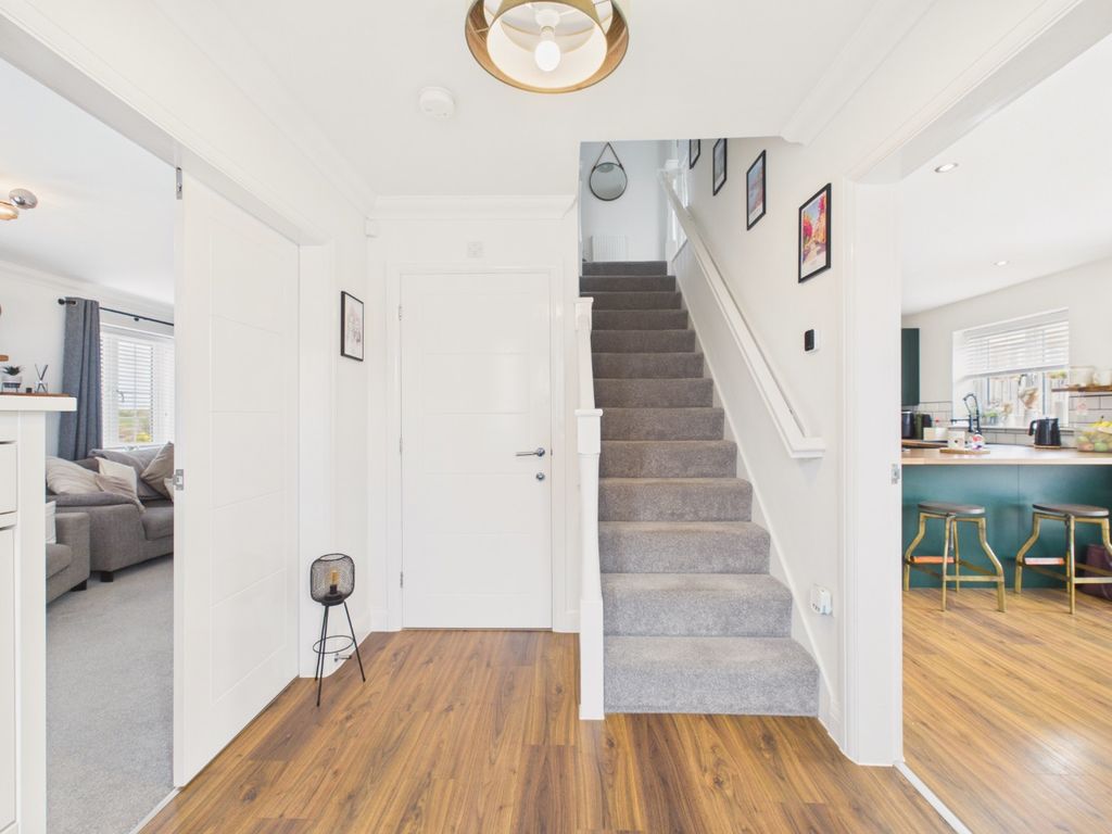 Property photo 3 of 18 4665245