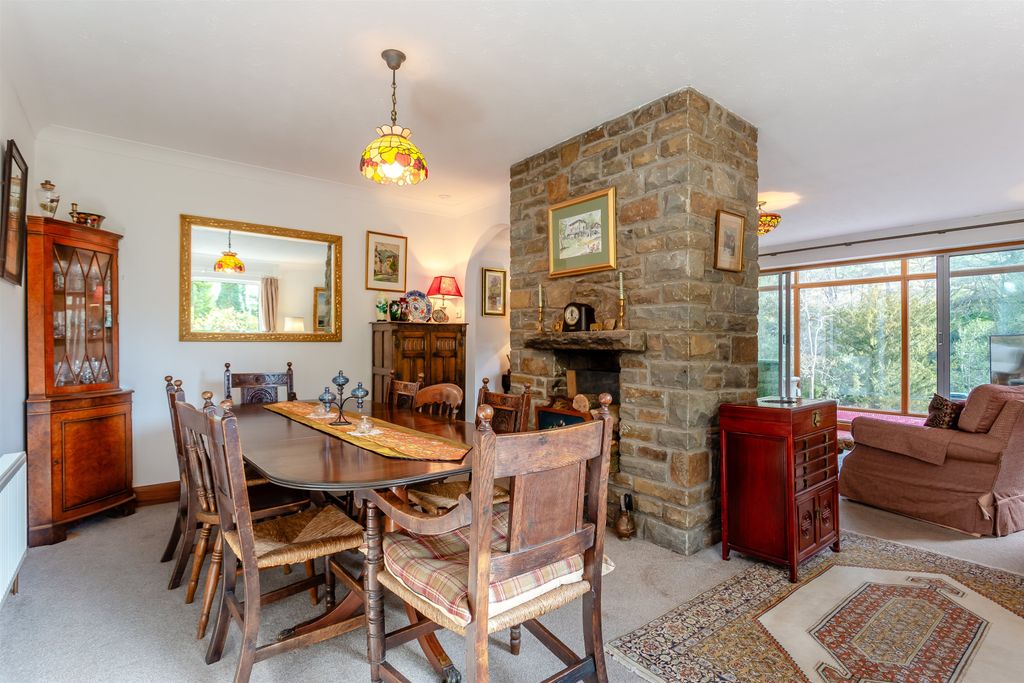 Property photo 3 of 50