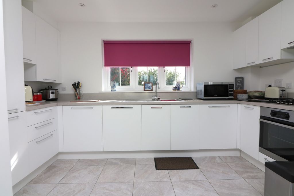 Property photo 2 of 15 Img_7172