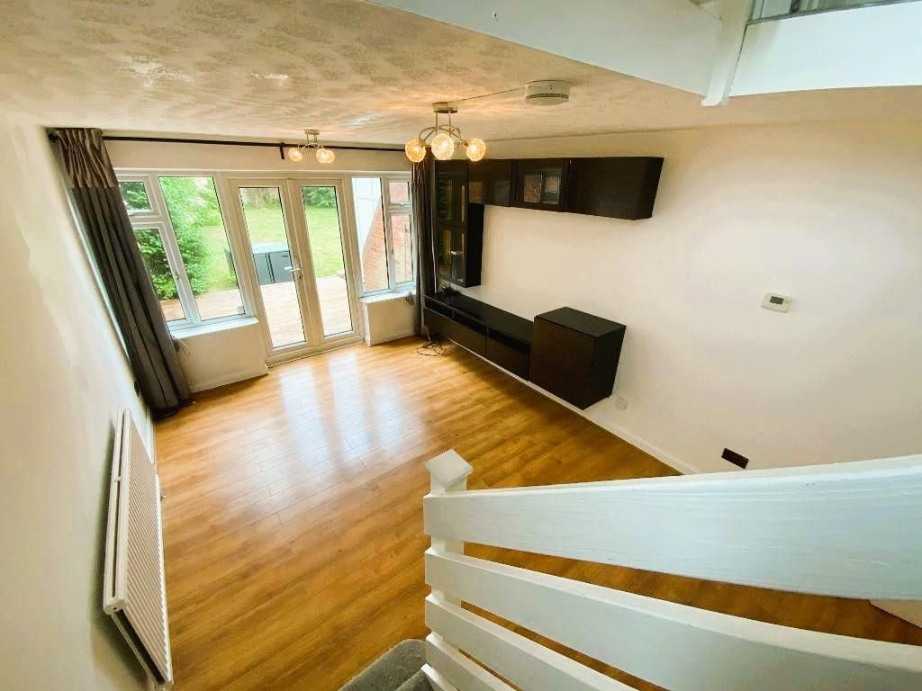 Property photo 1 of 14 Living Room 17'8 x 8'2