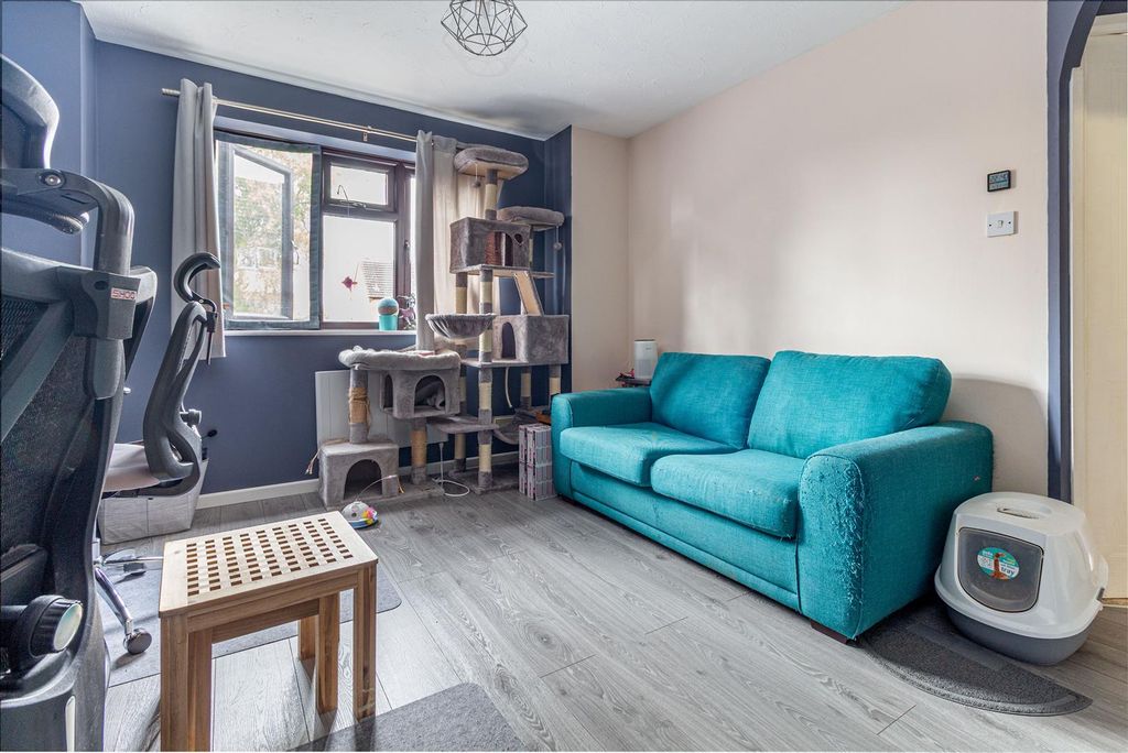 Property photo 3 of 9 Living-Room-2.Jpg