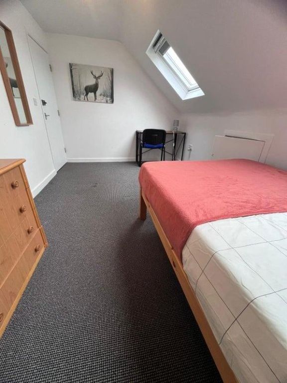 Property photo 2 of 9 99611608.Jpg