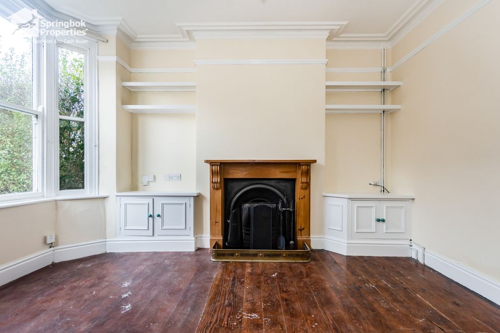 Property photo 2 of 14 Image 1