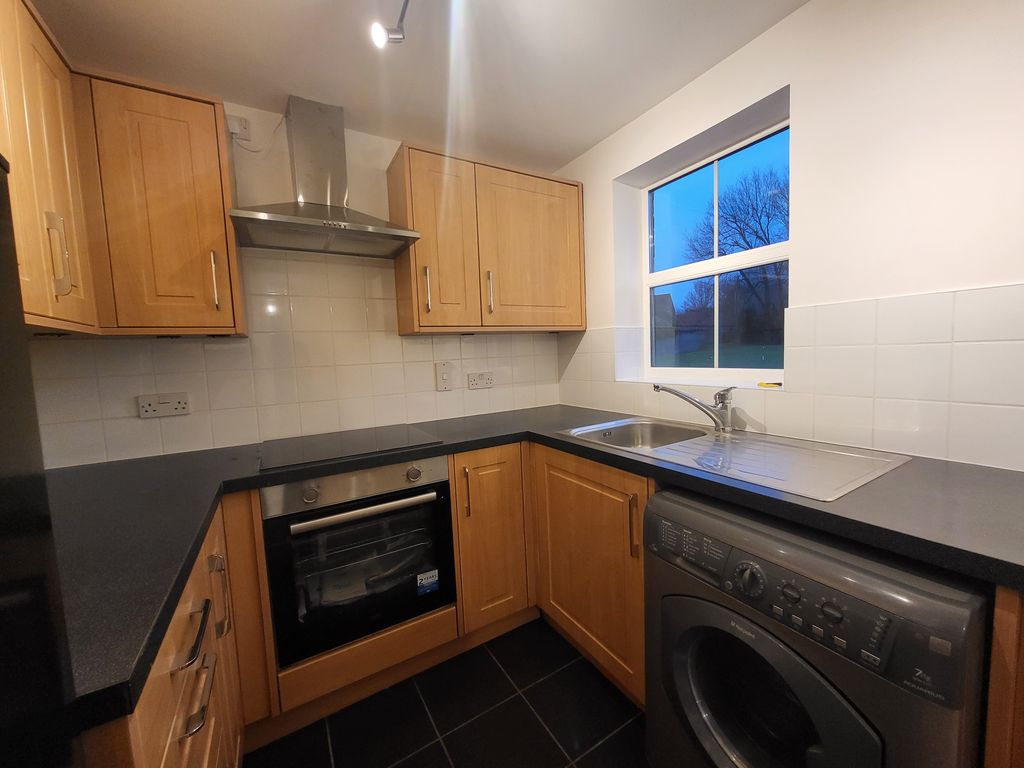Property photo 1 of 6 Kitchen