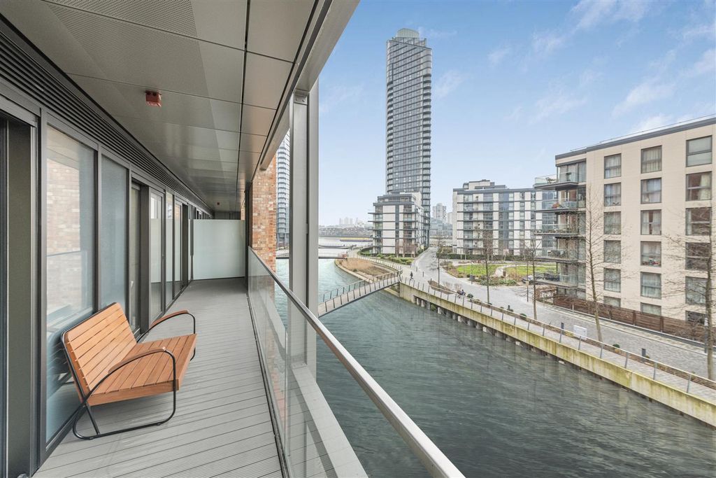 Property photo 1 of 18 Balcony, Powerhouse, Eden Harper Battersea