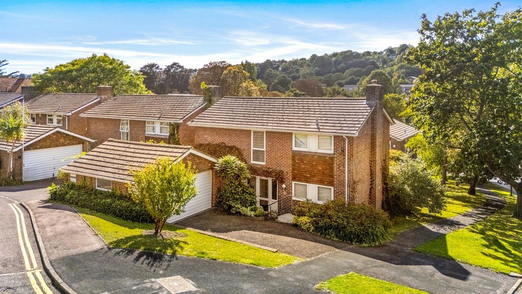 Property photo 1 of 25 Front