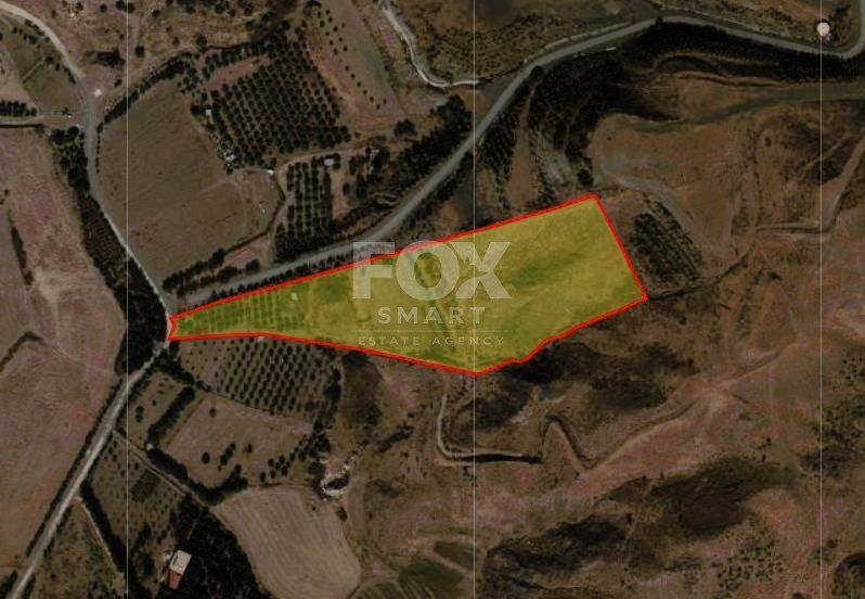 Property photo 1 of 3 Land Located In Agia Varvara, Paphos