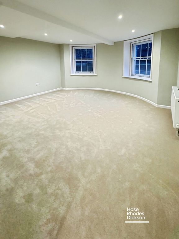 Property photo 3 of 8 Pbox-Img.Jpg
