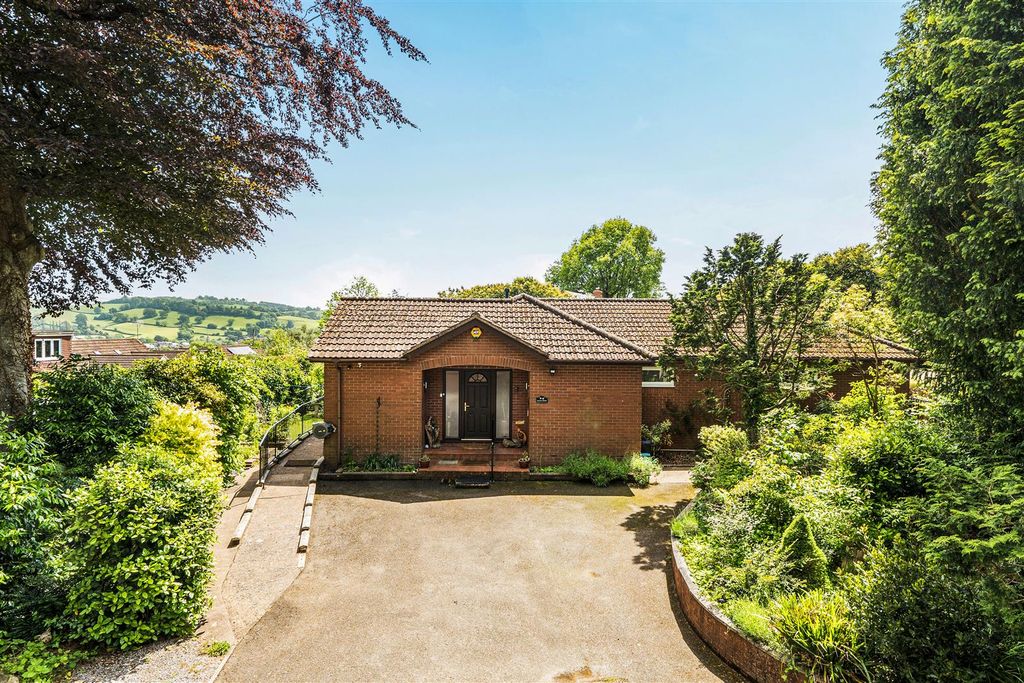 Property photo 1 of 18 1