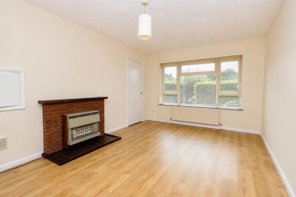 Property photo 2 of 9 ce3A5F07-081B-476c-Bca6-F24A80976Bb5.Png
