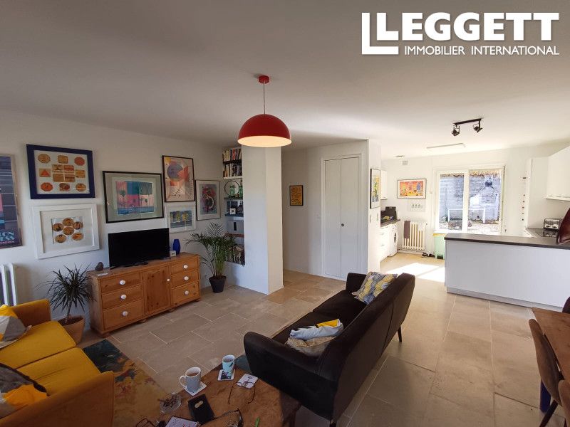 Property photo 2 of 10