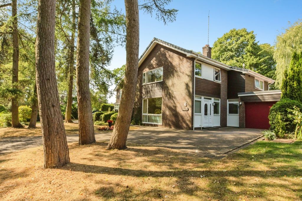 Property photo 1 of 18 Pbox-Img.Jpg