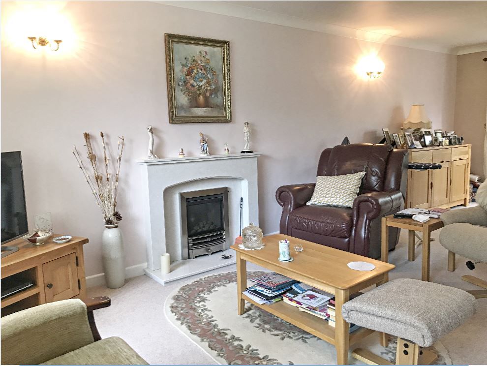 Property photo 2 of 13