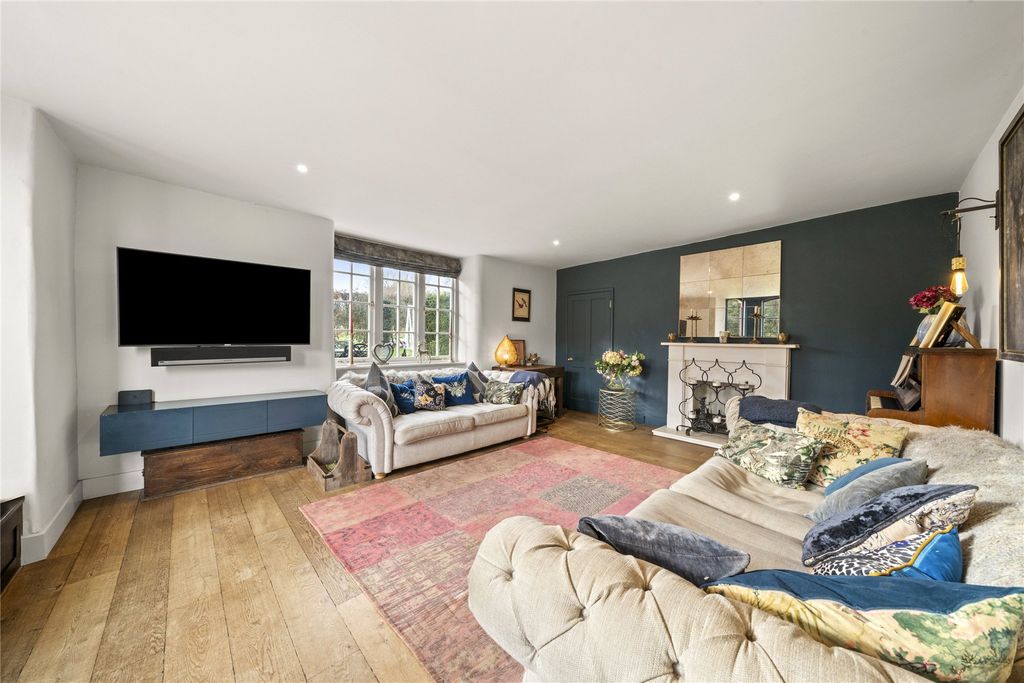 Property photo 3 of 19 Picture No. 04