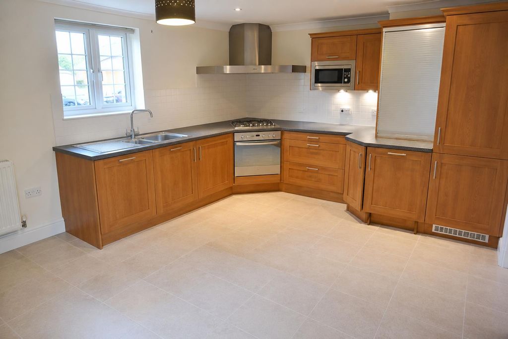 Property photo 2 of 6 Kitchen.Png