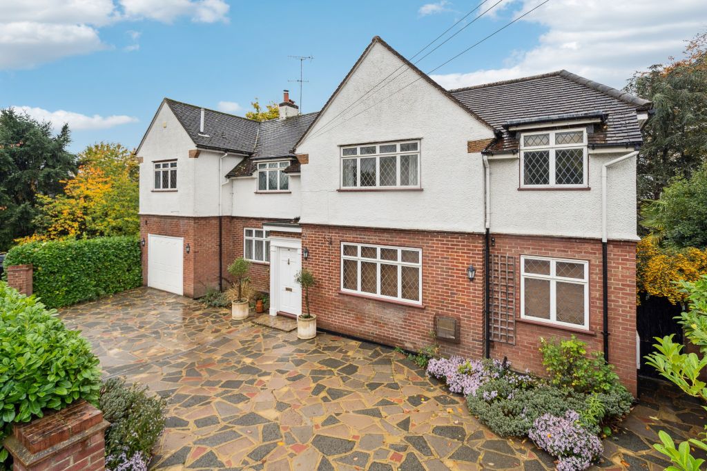 Property photo 1 of 23