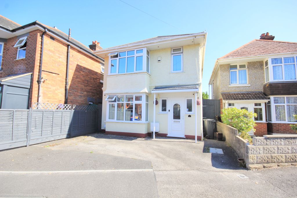 Property photo 1 of 31