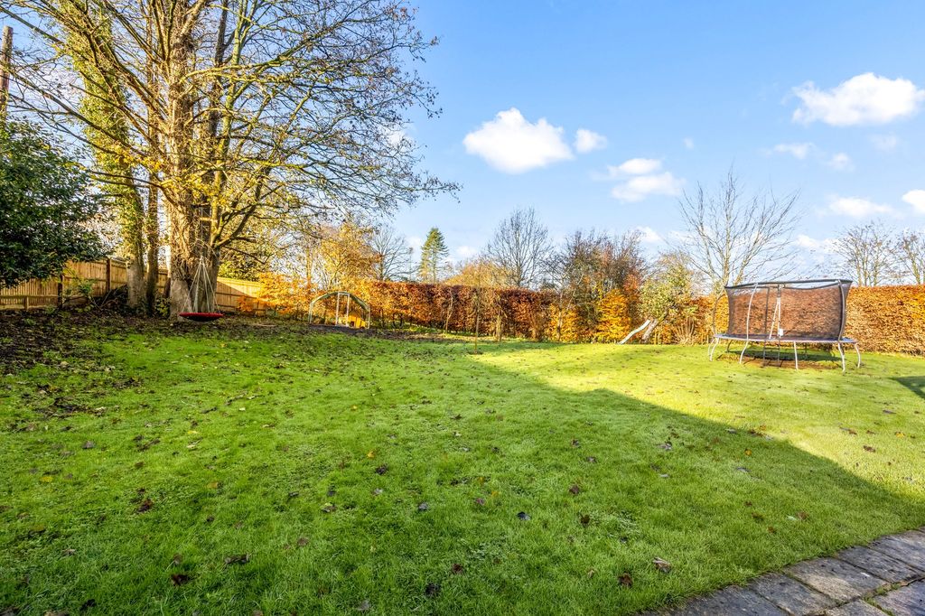 Property photo 3 of 31