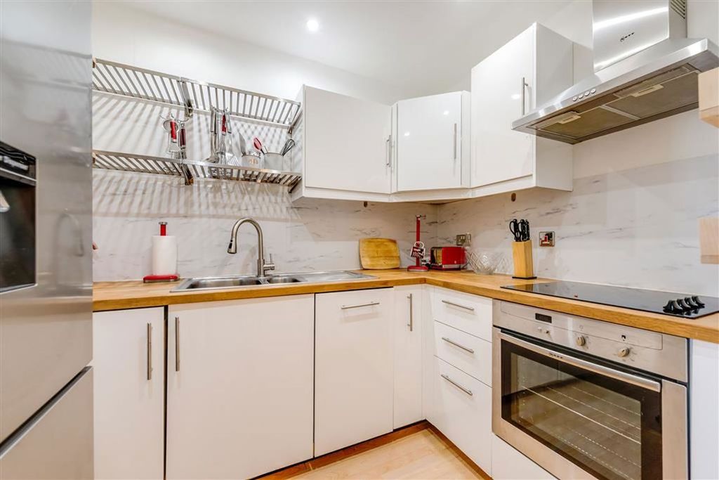 Property photo 3 of 5