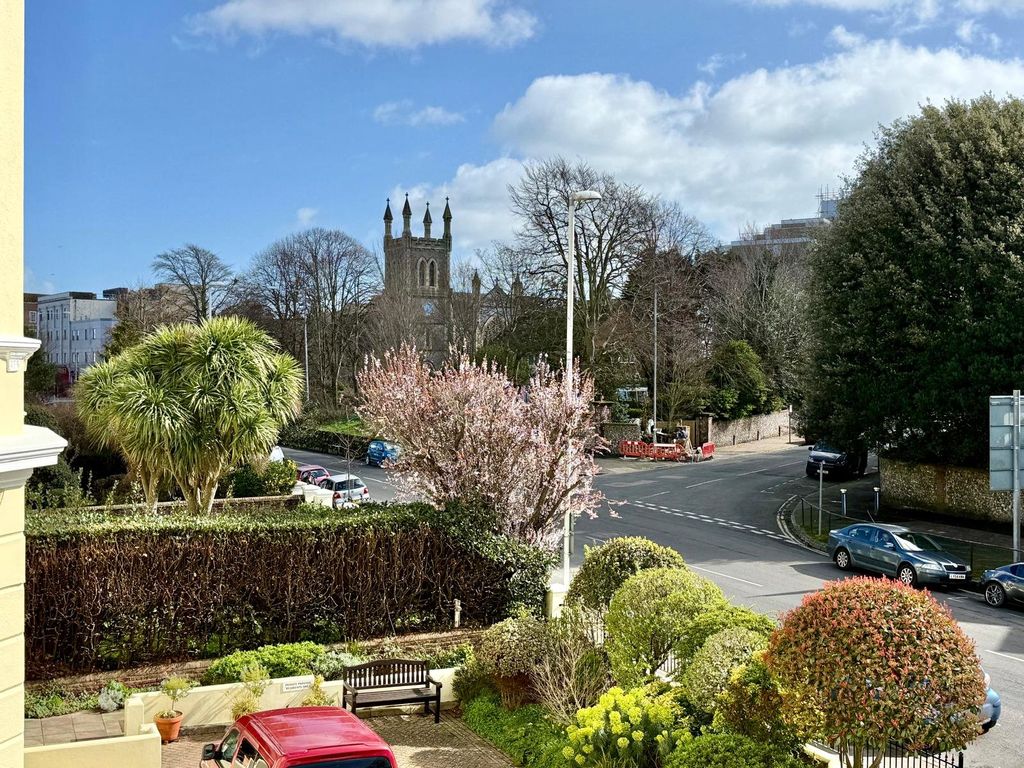 Property photo 3 of 12 Picture No. 14