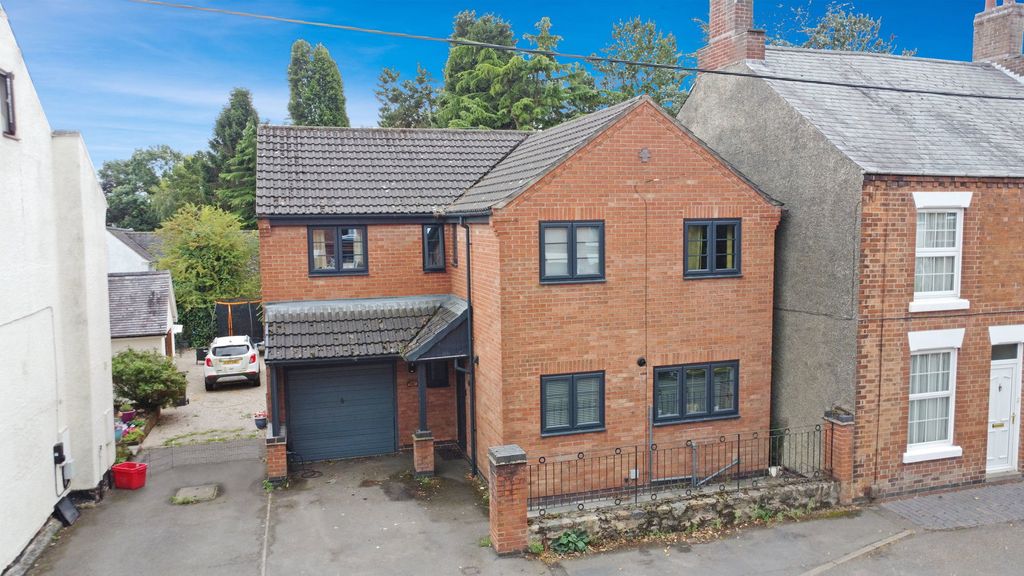 Property photo 1 of 21