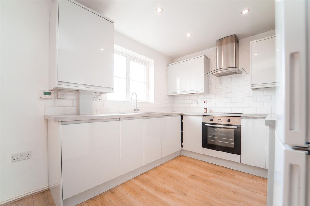 Property photo 3 of 16 9.Jpg