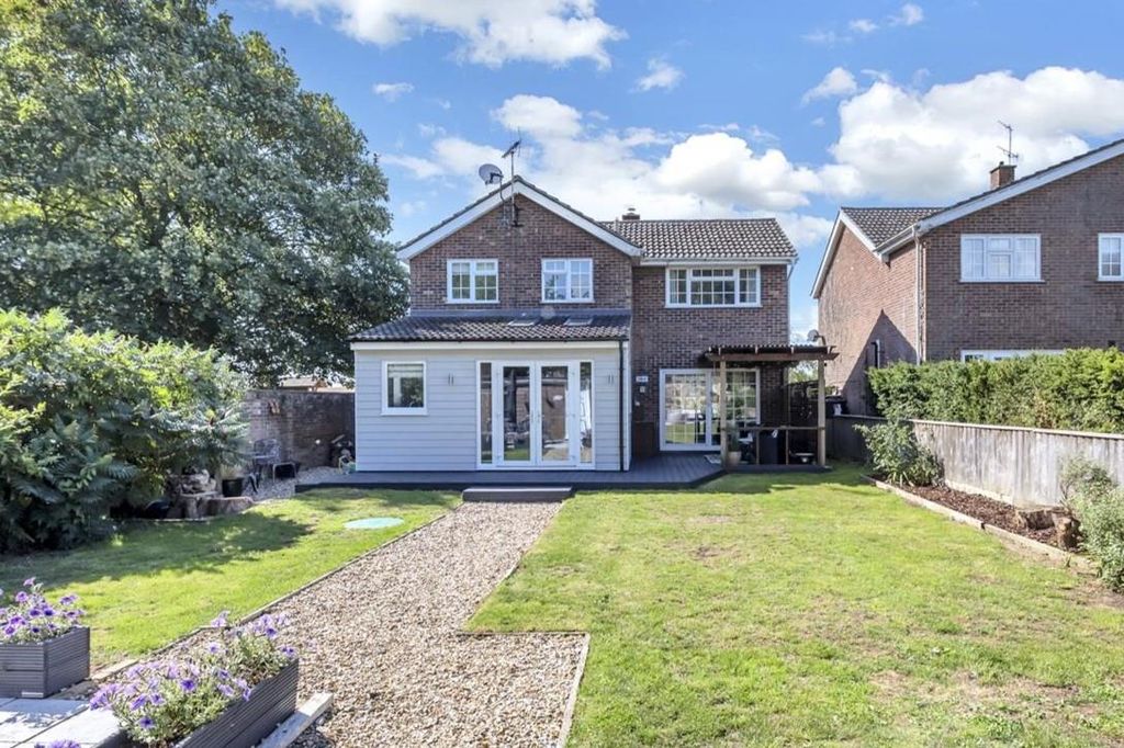 Property photo 3 of 28 7 Papeley Meadow.Jpg