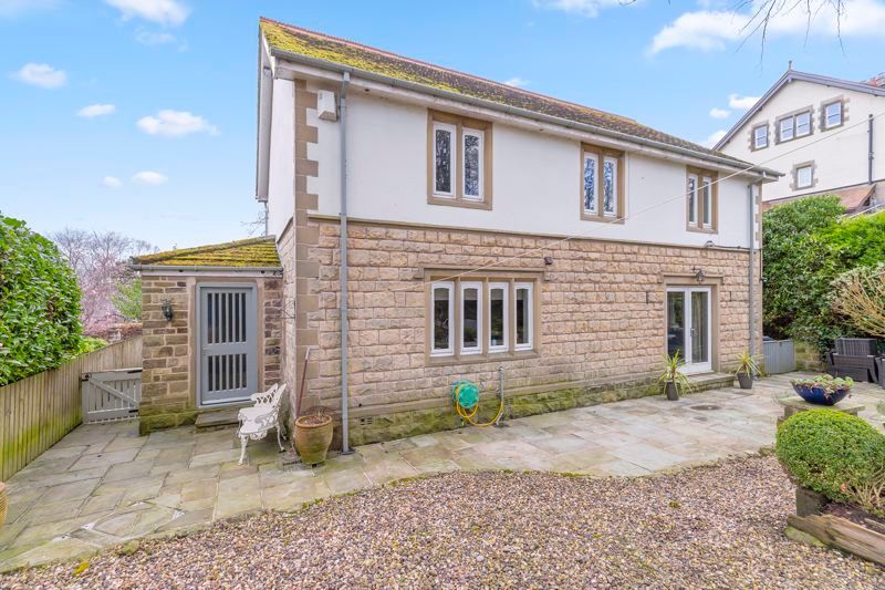 Property photo 1 of 31 Photo 30