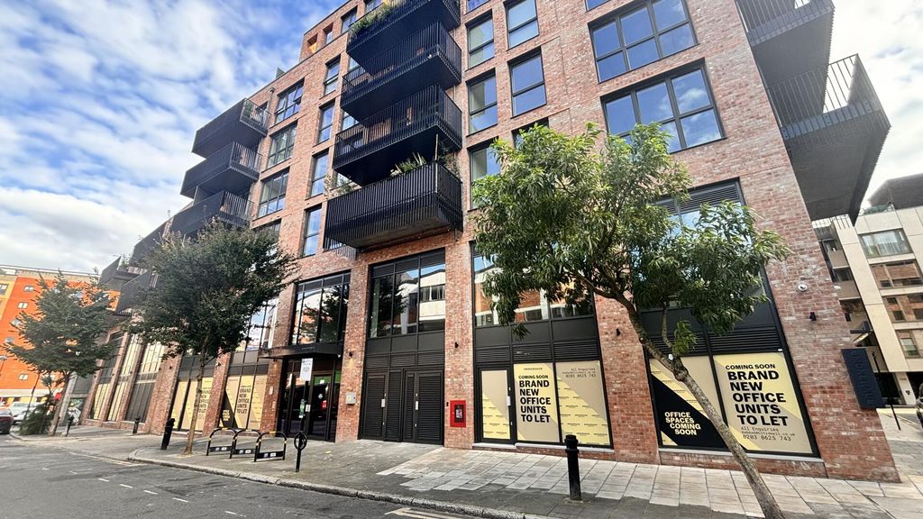 Property photo 1 of 7 Front (Exterior)