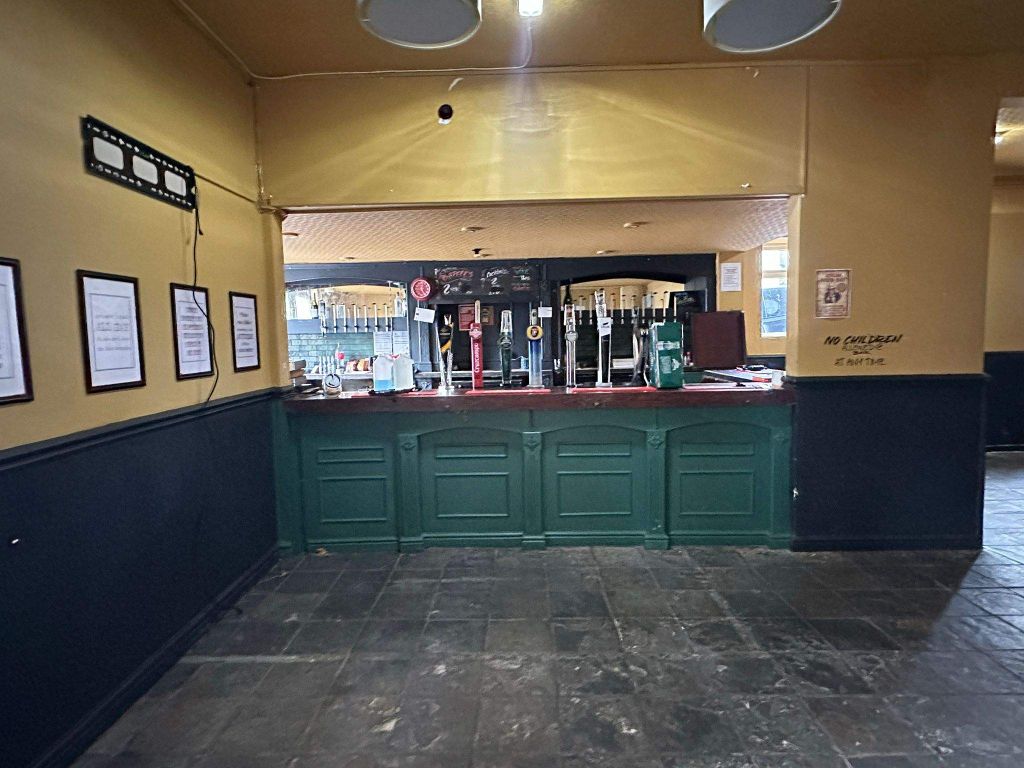 Property photo 3 of 21